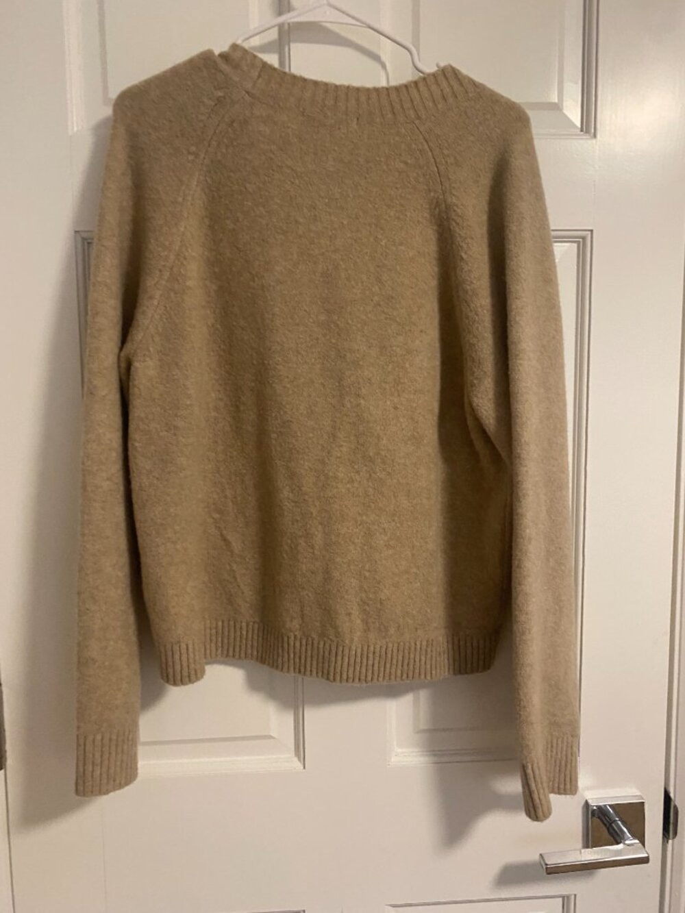 Women's Uniqlo Tan Cardigan Size Medium - Picture 5 of 9